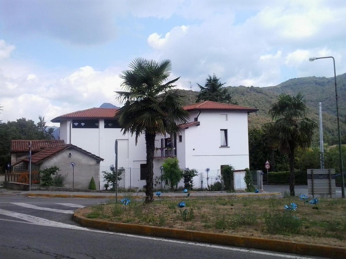 La Casa Bianca Apartment Roe Exterior photo
