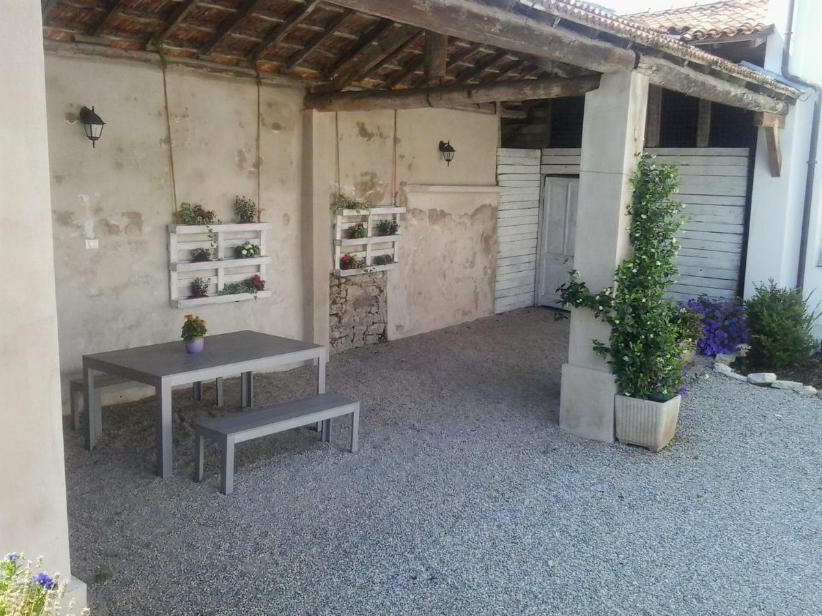 La Casa Bianca Apartment Roe Exterior photo
